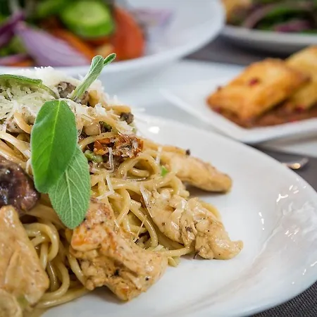 Island Boutique Ларнака