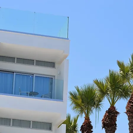 Island Boutique 3* Ларнака