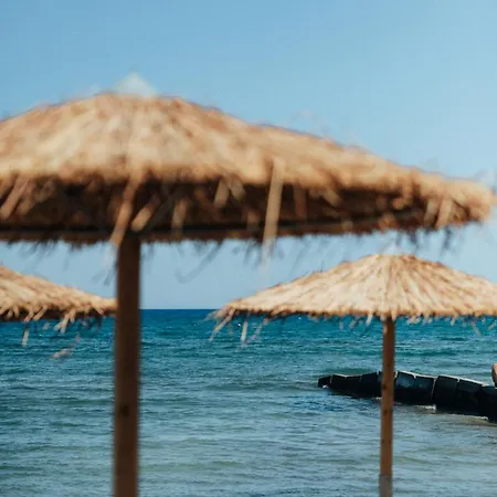 Island Boutique 4*