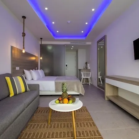 Island Boutique 4*