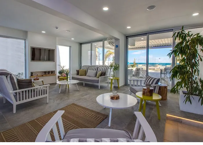 Island Boutique Λάρνακα