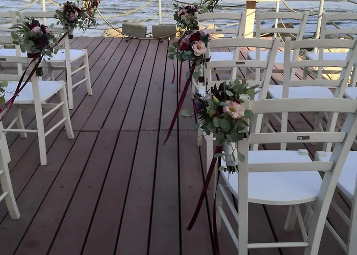 Island Boutique Szálloda Lárnaka