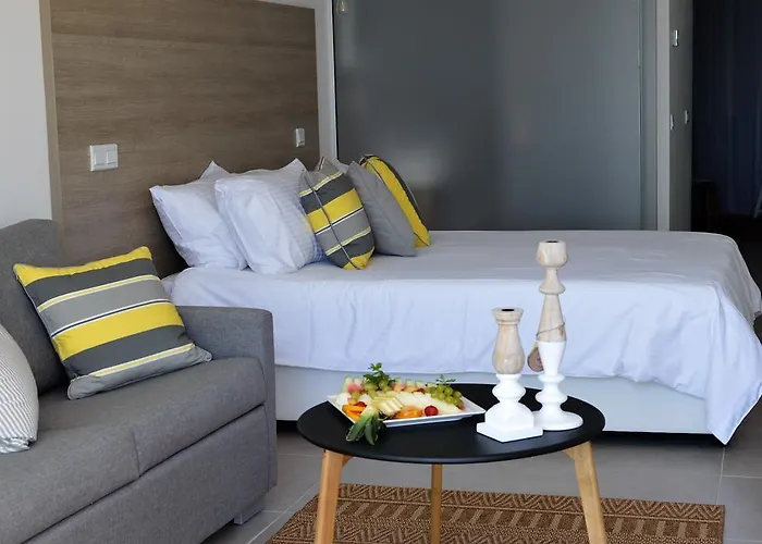 Island Boutique 3* Λάρνακα